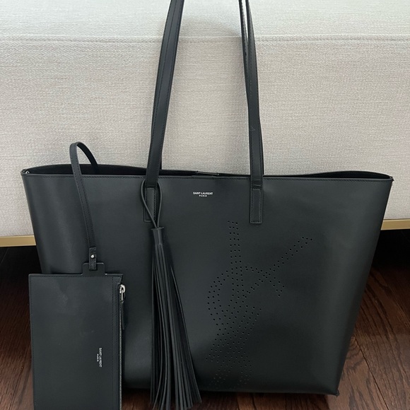 Saint Laurent Shopper Tote - Picture 3 of 11
